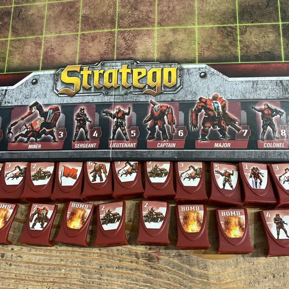 STRATEGO Sci Fi Edition Battlefield Strategy Board Game Same Day Shipping!